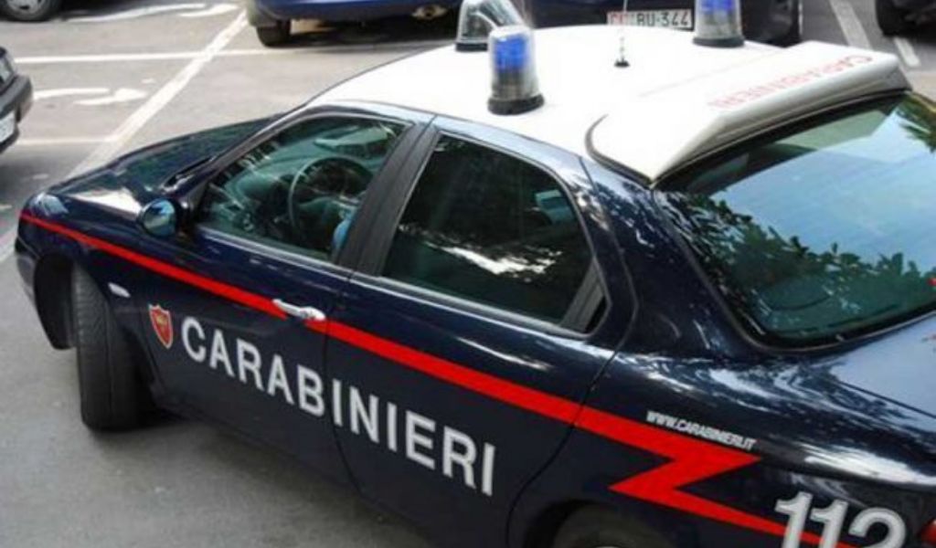 Lite per una ragazza, 23enne accoltellato a Bereguardo