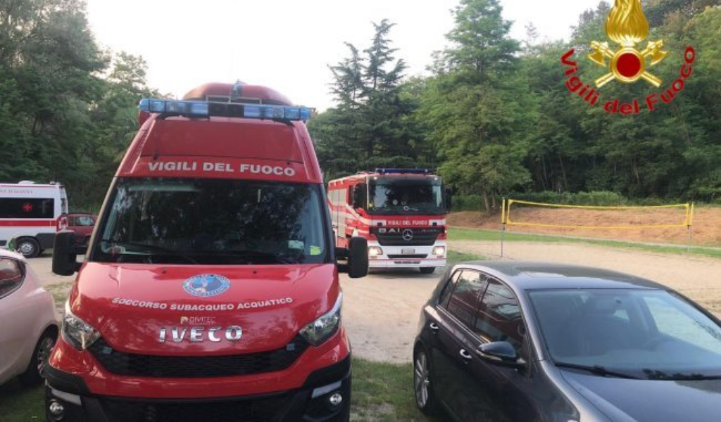 Si tuffa nel Ticino e non riemerge, si cerca un 49enne