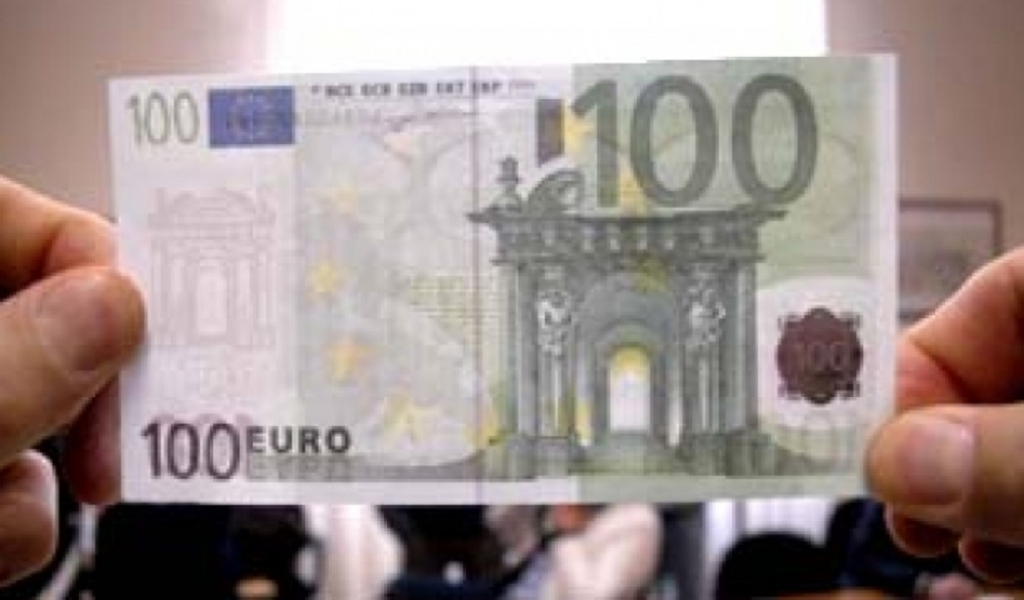 Viaggio in taxi da Milano a Voghera: paga il conto con 100 euro false