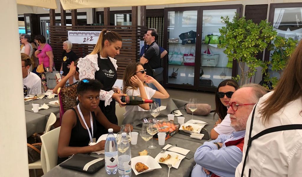 La Versa: il Testarossa pavese incanta i VIP di Milano Maritina