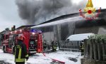 Incendio in un deposito di rifiuti speciali nel Milanese VIDEO