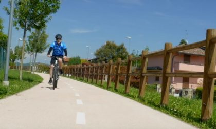 Pedalando verso Sotto il Monte tra il sacro e l'Hi-Tech
