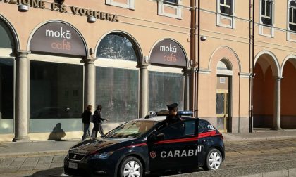 In tre tentano furto al bar, ma suona l'allarme: fuggono, uno preso e arrestato