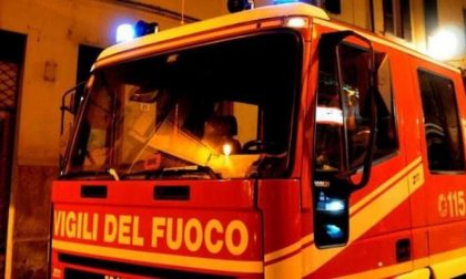 Due auto a fuoco in via Ubicini: incendio doloso