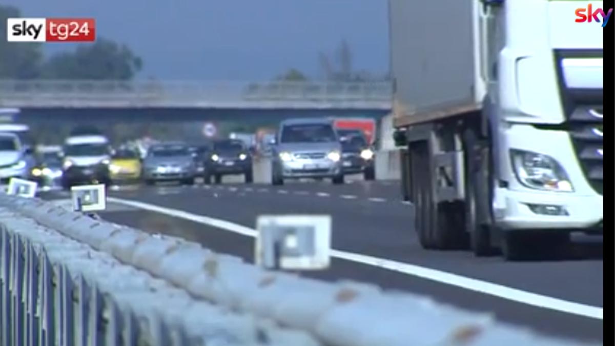 Traffico e code per chi viaggia in autostrada
