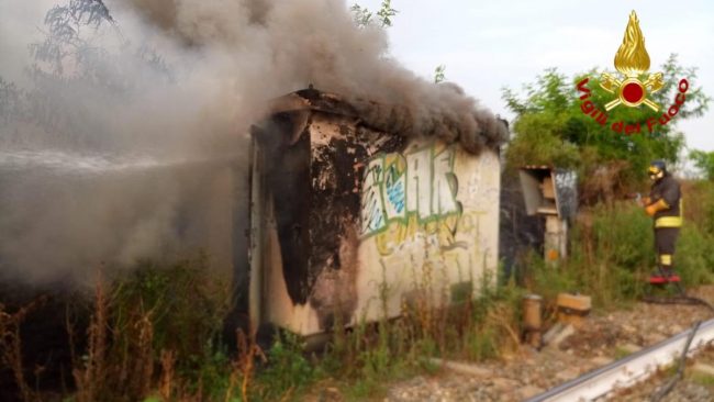 Incendio centralina elettrica: disagi sulla linea Pavia-Mortara-Vercelli