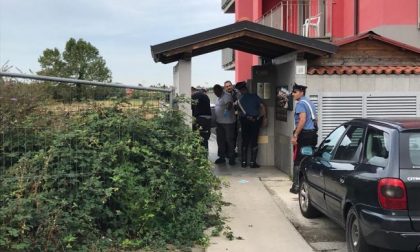 Tragedia nel Milanese, ragazza trovata morta in casa: s’indaga per femminicidio