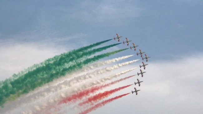 Linate Air Show, lo spettacolo nel cielo di Milano VIDEO – FOTO