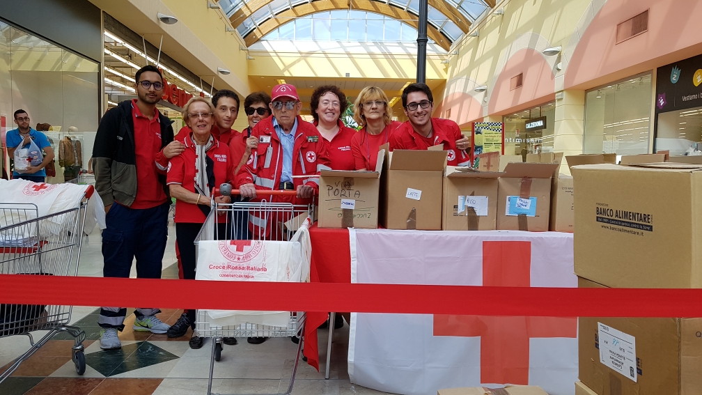 Crescono le famiglie aiutate dalla Croce Rossa: povertà in aumento a Pavia