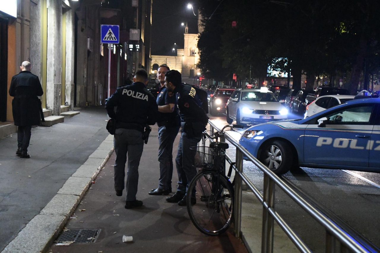 Presi a bottigliate in testa da un gruppo di cinesi LA TESTIMONIANZA
