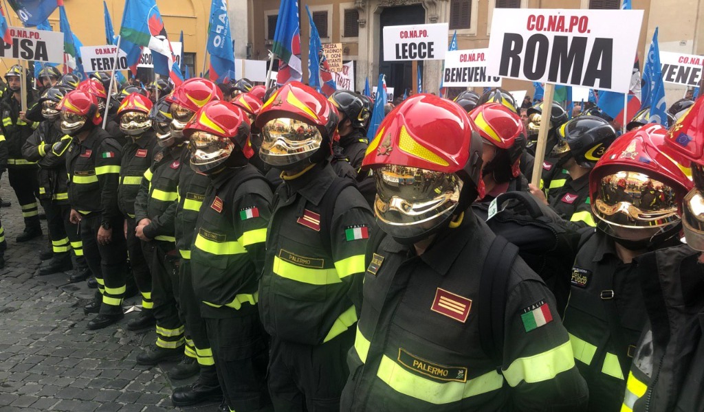 Vigili del Fuoco in lotta per il loro rispetto e la loro dignità