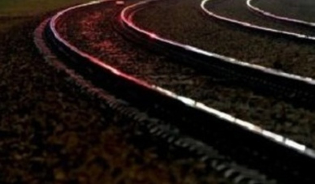 Tragedia sui binari: 26enne perde la vita travolto da un treno