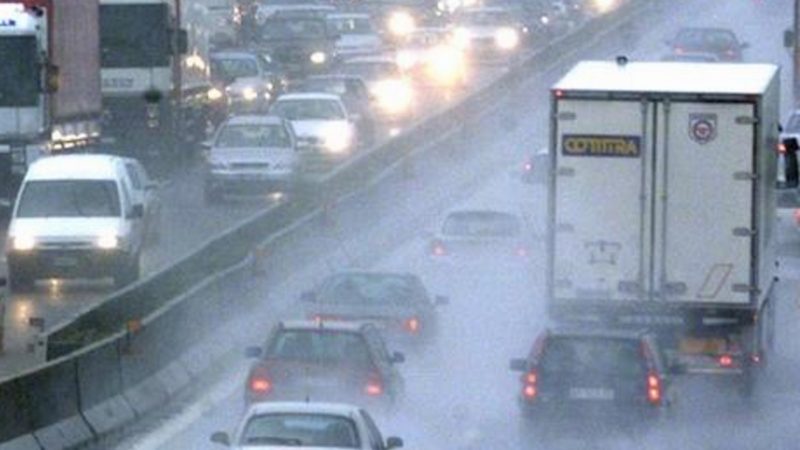 Incidenti a catena: Tangenziale Ovest paralizzata