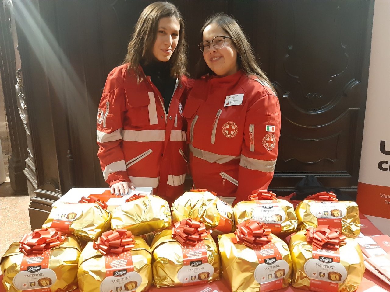 La Croce Rossa Pavia “sforna” i panettoni solidali