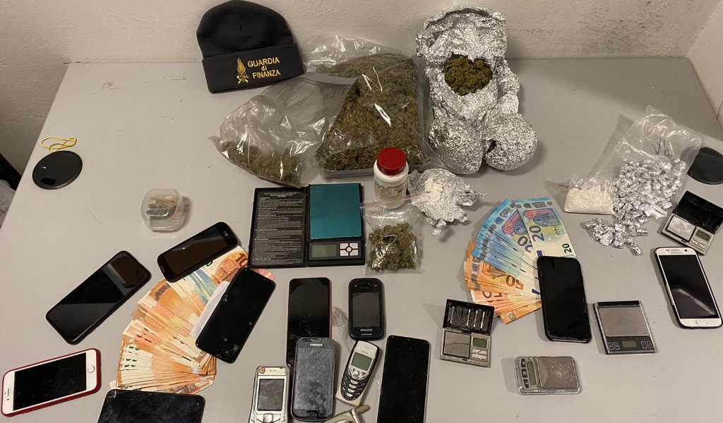 Blitz antidroga della Guardia di finanza pavese: 4 arresti VIDEO