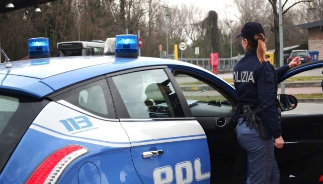Furti al tempo del Coronavirus: i malviventi indossano mascherine per svaligiare i distributori