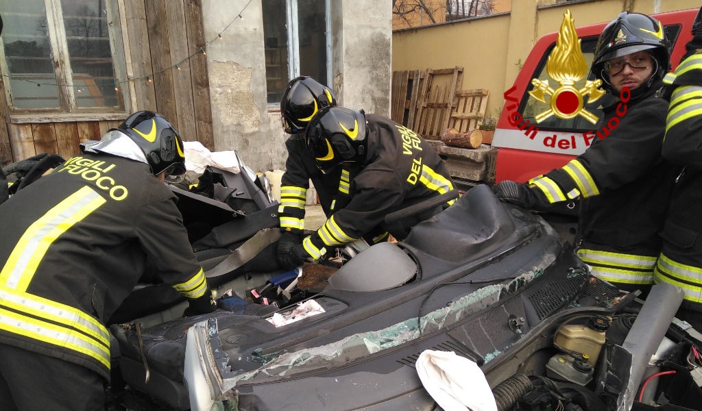 Domenica di esercitazioni per i Vigili del fuoco pavesi FOTO