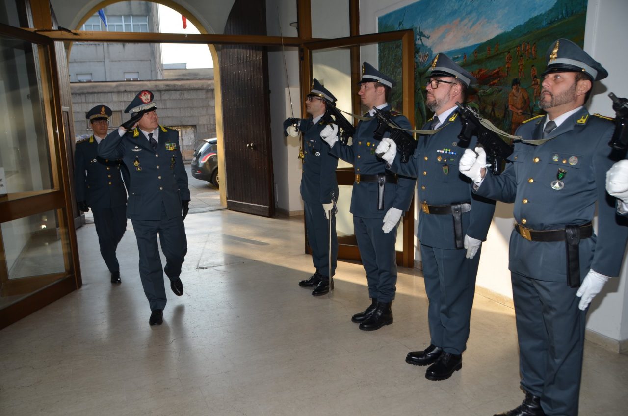 Il comandante Regionale della Guardia di Finanza in visita alla sede di Pavia