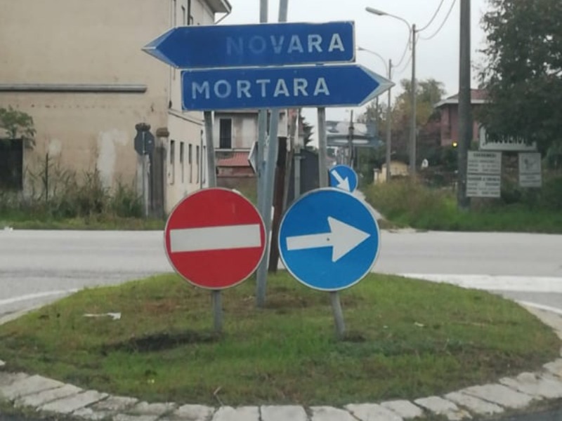 “Scattailsegnale”, il pericolo dei segnali non a norma FOTO