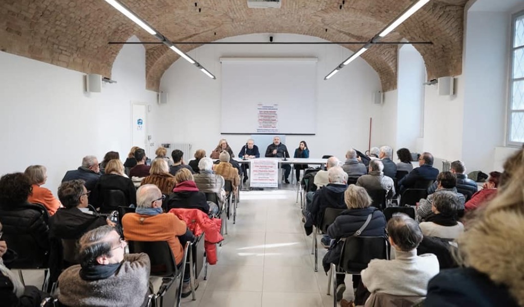 Voghera, Sala Zonca gremita per il dibattito sul Coronavirus FOTO