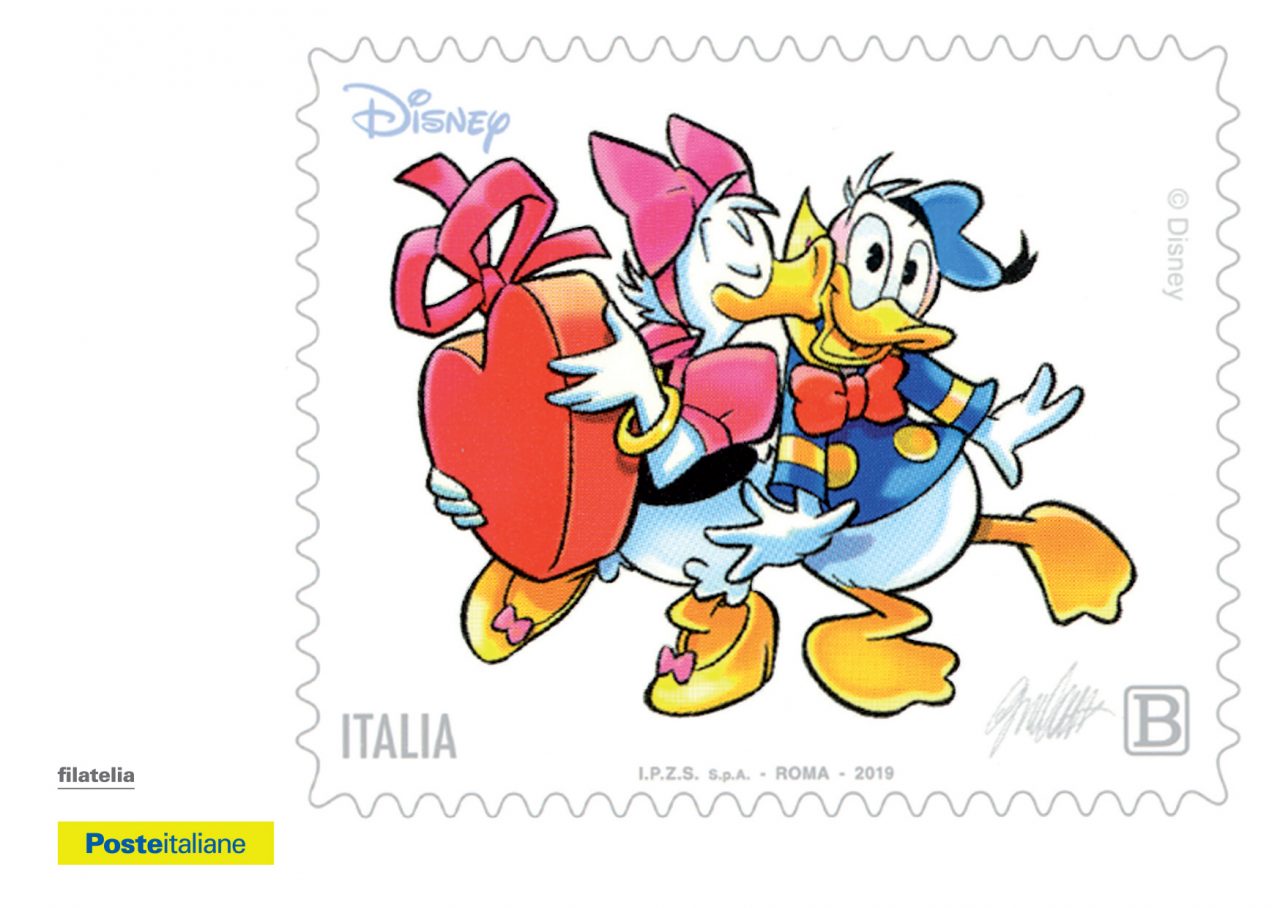 San Valentino, negli uffici postali di Pavia le cartoline per gli innamorati