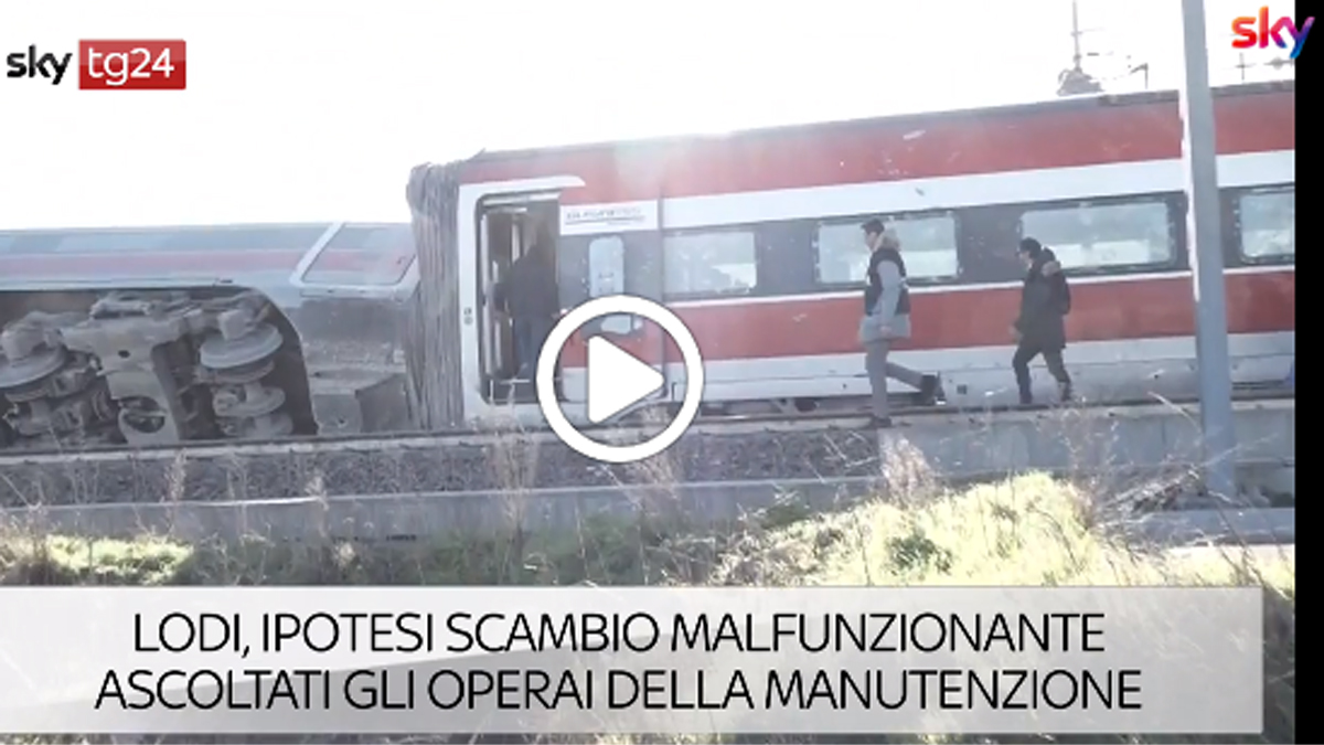 Frecciarossa deragliato, il procuratore di Lodi: “Lo scambio era in posizione scorretta”