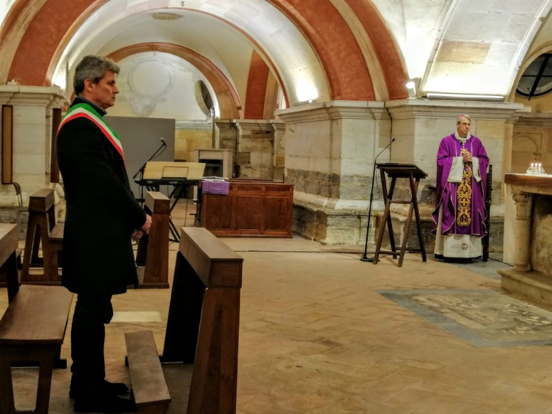 Sindaco Fracassi prega per Pavia insieme a Monsignor Sanguineti