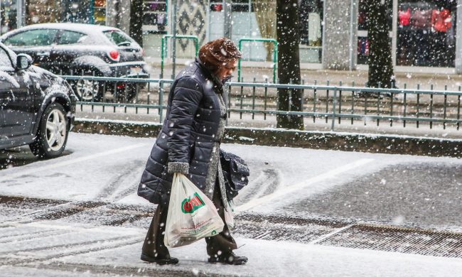 Seconda ondata di neve in arrivo: potenziato il piano di intervento di Asm
