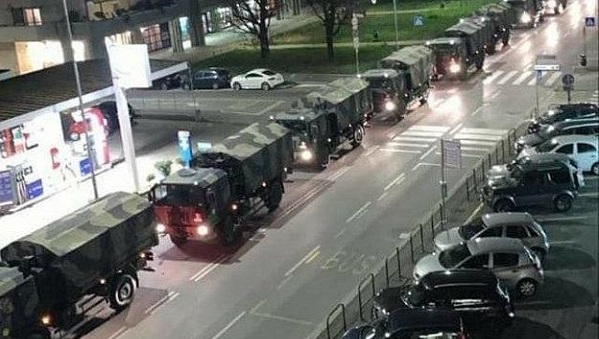Coronavirus, i mezzi dell’esercito a Bergamo per portare le bare fuori regione VIDEO