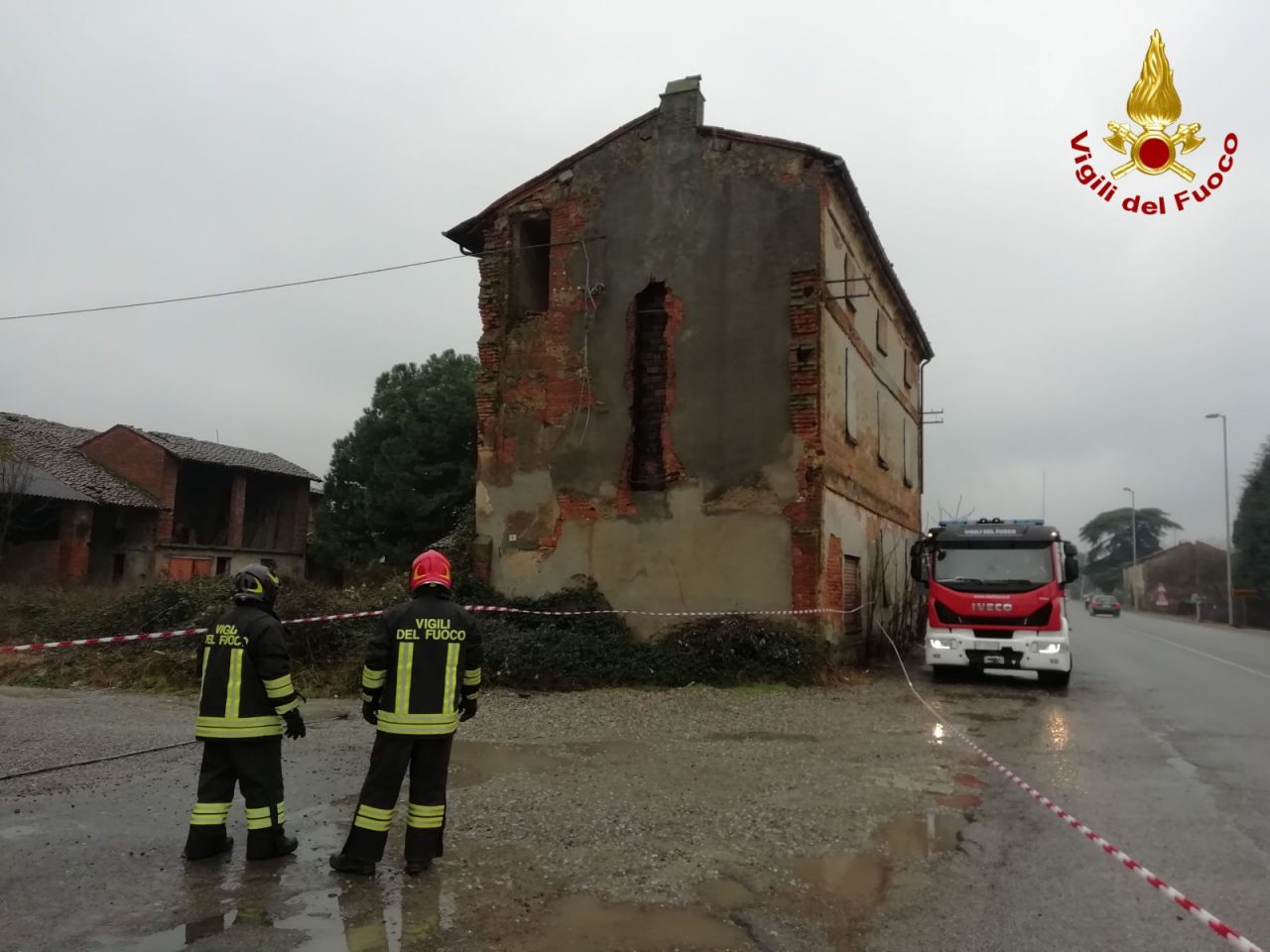 Bosnasco, cavo dell’Enel si stacca dalla cassetta di derivazione