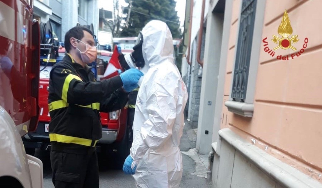 Trovato morto in casa a Voghera, l’intervento dei Vigili del Fuoco FOTO