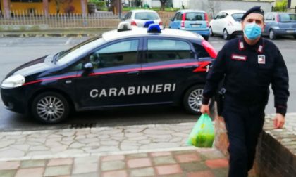 Controlli, ma anche assistenza alla popolazione: i Carabinieri consegnano medicinali salvavita a 58enne