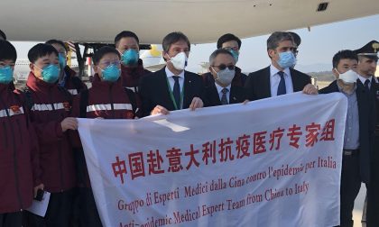 Coronavirus. Atterrata a Malpensa delegazione cinese con medici e materiale sanitario FOTO