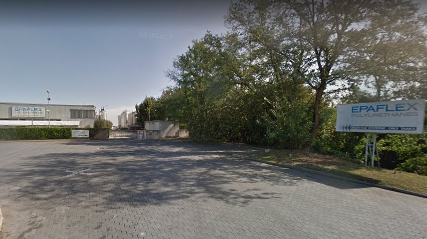 Infortunio sul lavoro: cade da una scala e si frattura una gamba