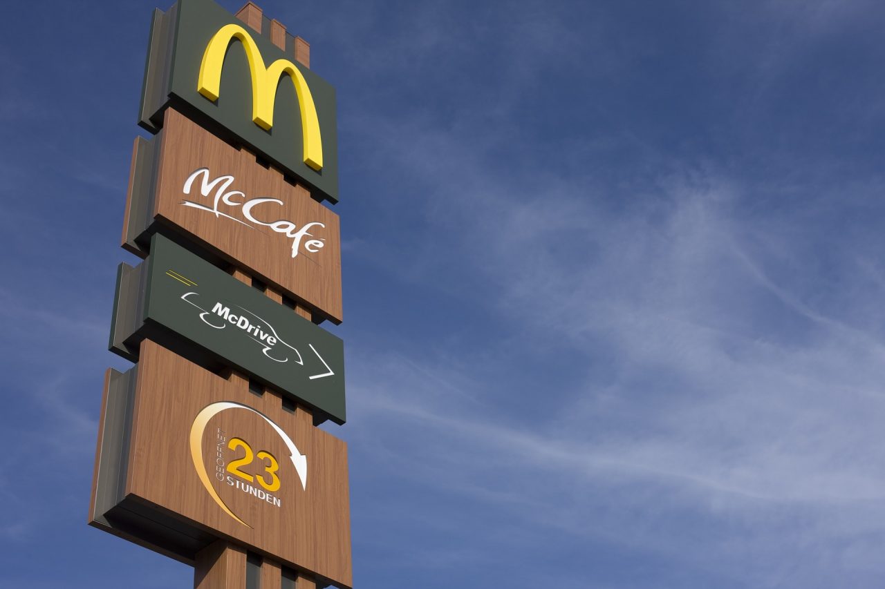McDonald’s apre a Landriano e offre 45 nuovi posti di lavoro