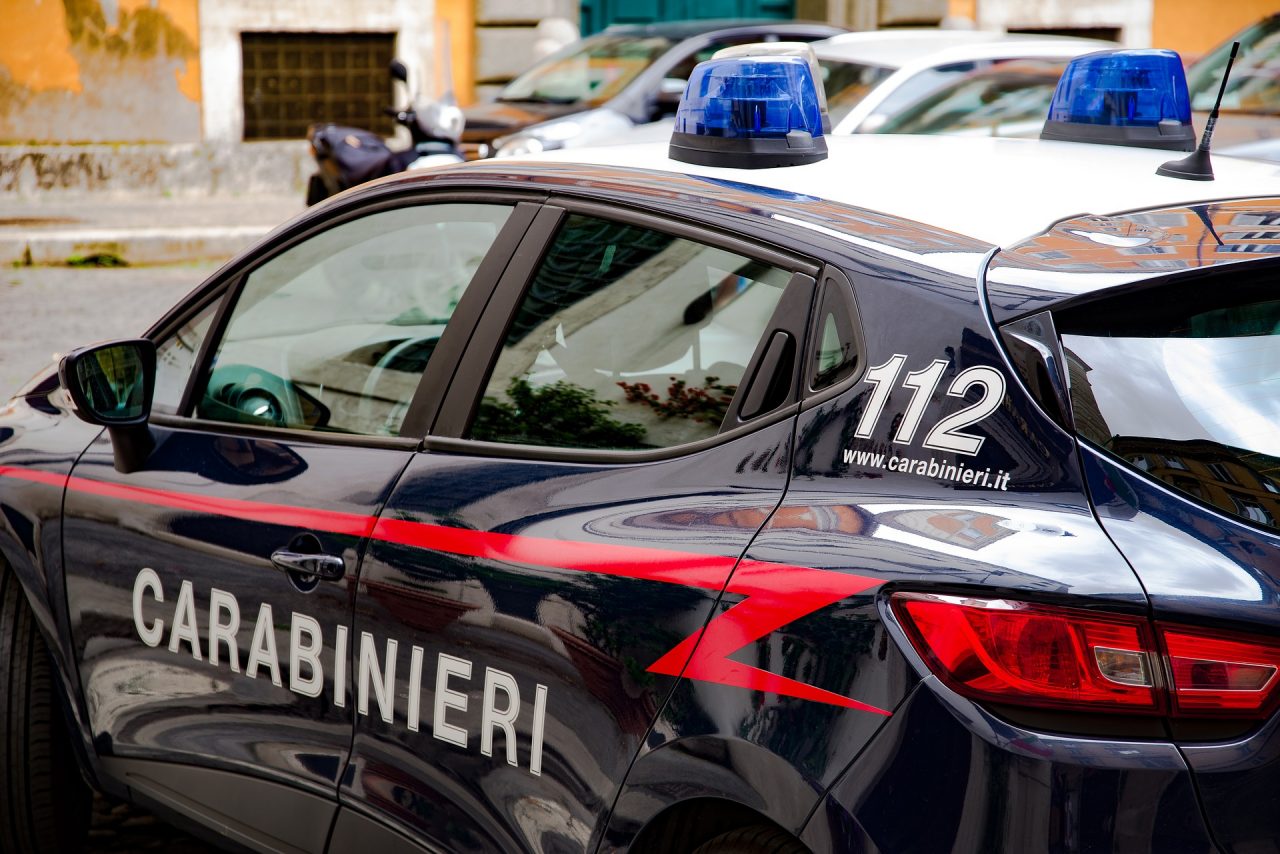A Capodanno scoppiarono petardi distruggendo la segnaletica stradale: 19 ragazzi denunciati