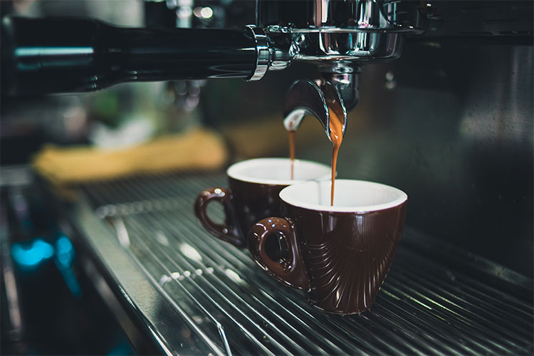 Dal 29 luglio, nei weekend, caffè gratuito di notte nelle aree di servizio della A7