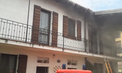 Incendio in un'abitazione a Vigevano: coinvolto tutto lo stabile