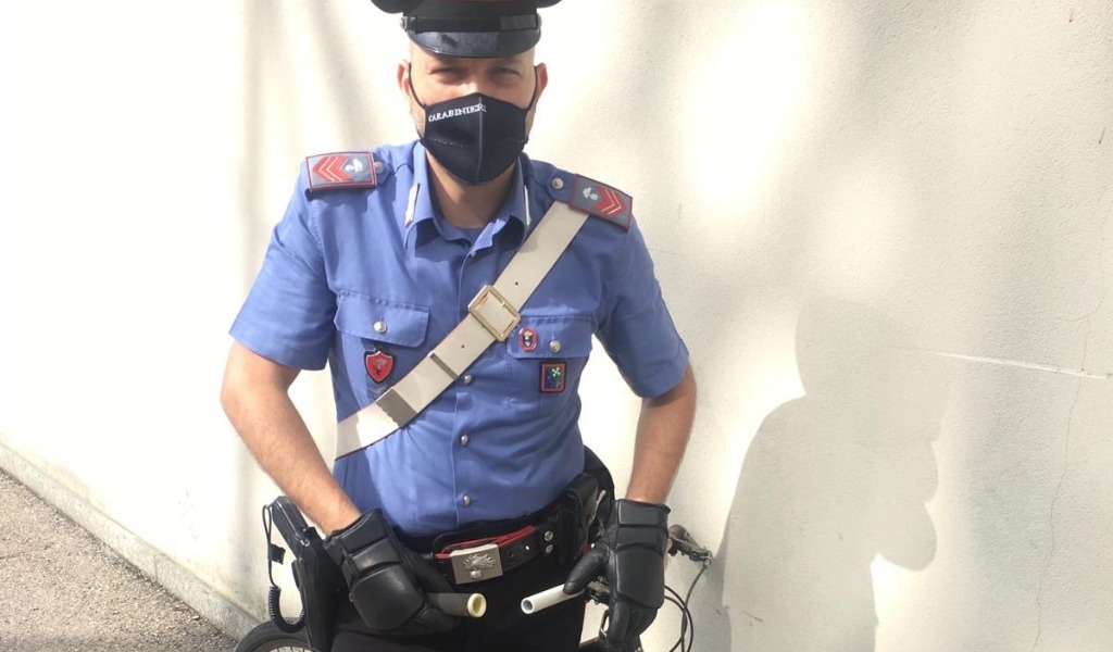 Nasconde la droga nella manopola della bicicletta: arrestato pusher a Vigevano