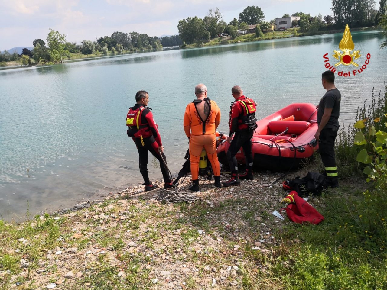 Dramma a Castelletto di Branduzzo: 16enne muore annegato nelle acque dei “7 laghi” FOTO