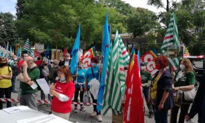 “Strage nelle Rsa”: i sindacati sono scesi in piazza per denunciare FOTO