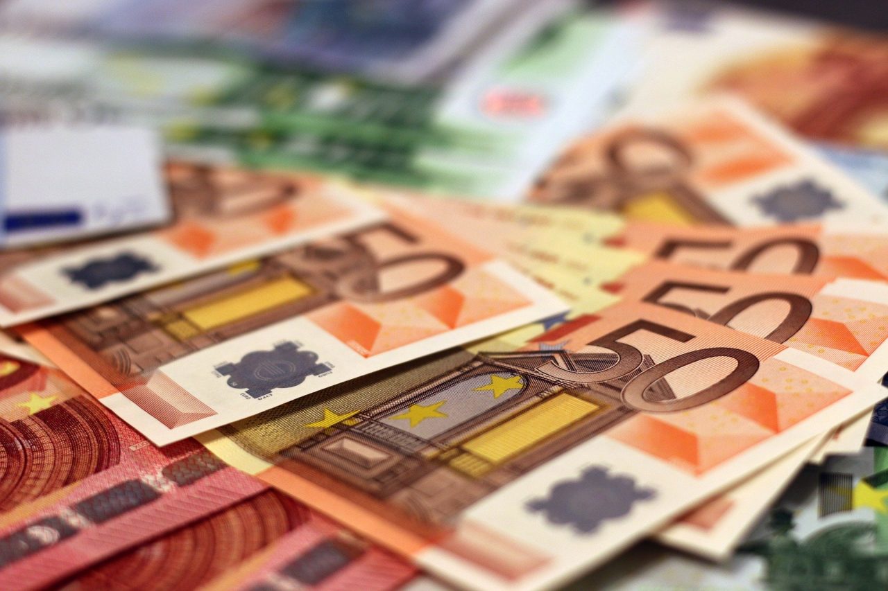 Contributo a fondo perduto: in provincia di Pavia presentate 9.649 domande