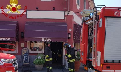 Fiamme dalla friggitrice, principio d'incendio a Sannazzaro FOTO