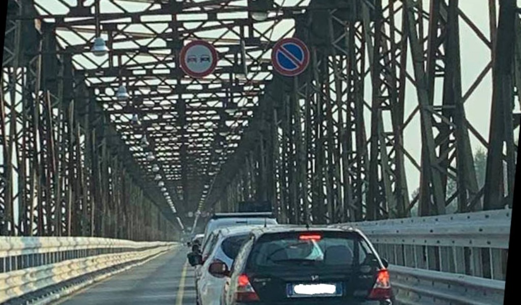 Ponte della Becca, arriva il semaforo “intelligente”: stop alle code?