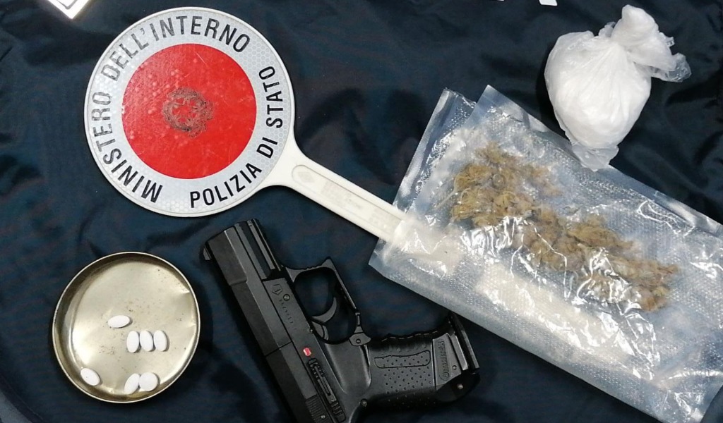 Laboratorio della droga in garage: per il 51enne scatta l’arresto