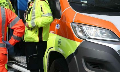 Tragico frontale tra auto e camion: muore 41enne a Gravellona