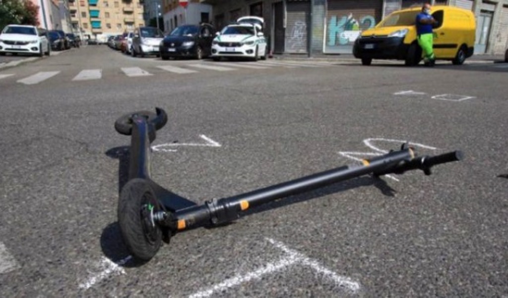 Troppi incidenti in monopattino: “Serve più responsabilità in strada”