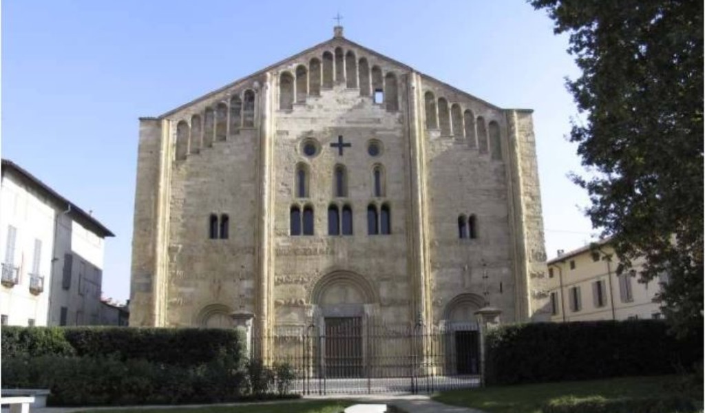 La Basilica di San Michele Maggiore aperta al pubblico grazie ai volontari del Touring Club Italiano