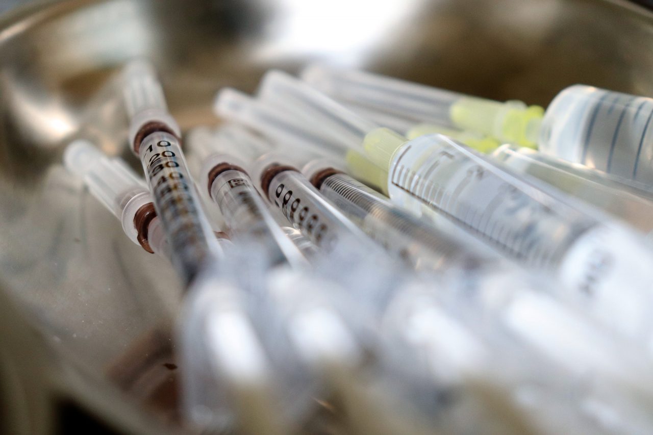 “Perché in Emilia e in Veneto i vaccini influenzali ci sono e in Lombardia no?”