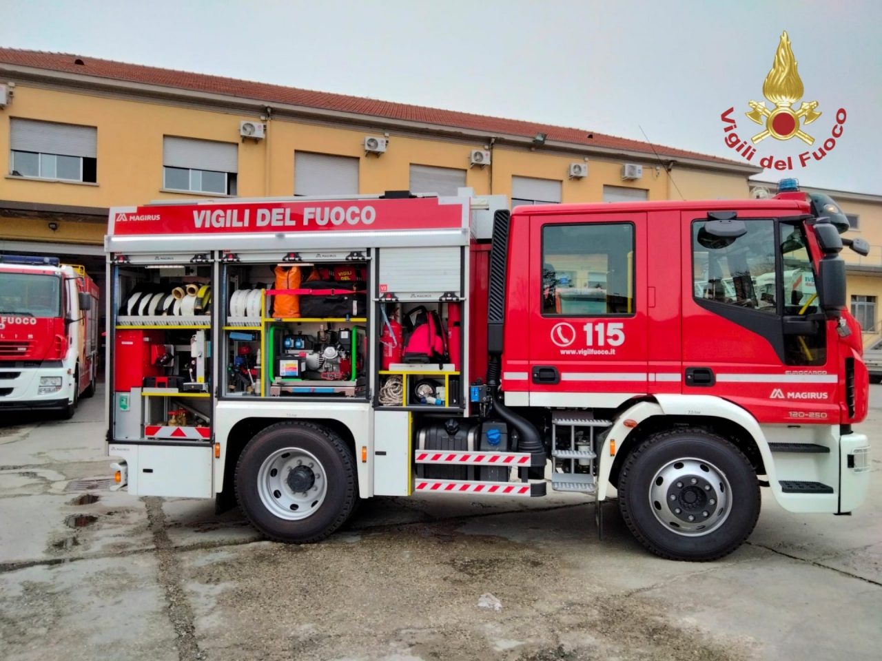 Un nuovo mezzo ai Vigili del Fuoco di Pavia, per affrontare ogni tipo di soccorso FOTO